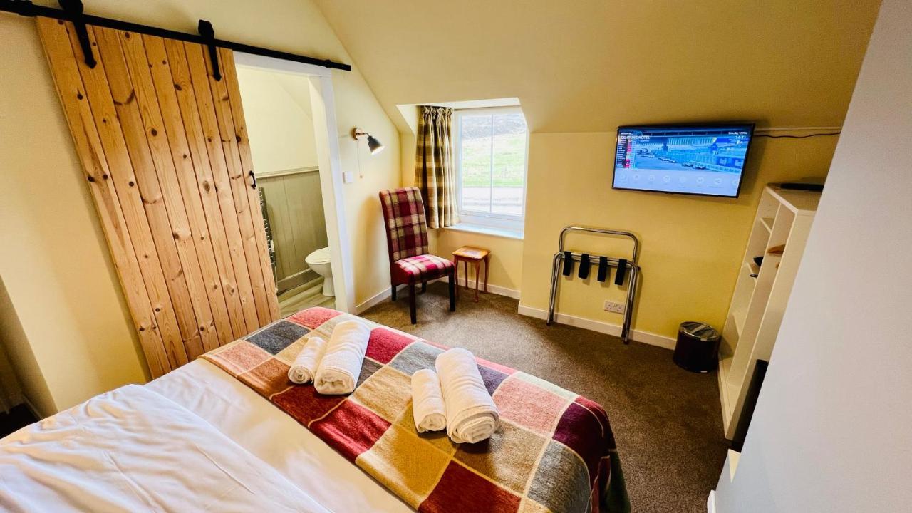 Aultguish Inn Garve Zewnętrze zdjęcie